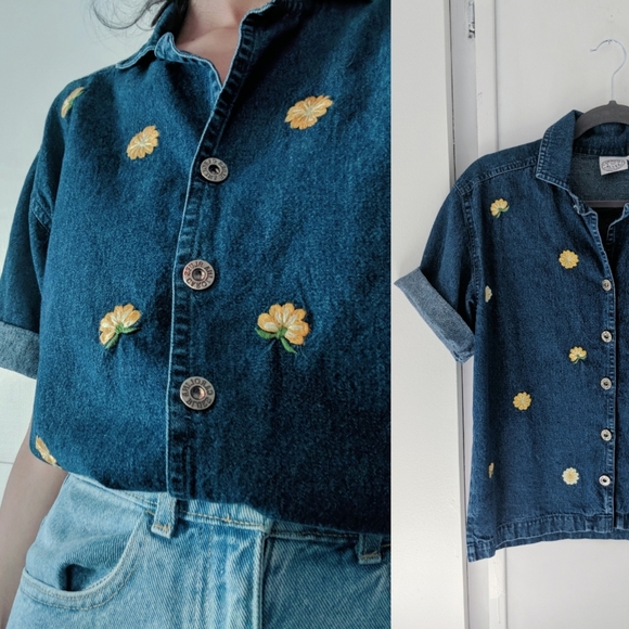 Vintage Tops - Boxy denim top with flowers